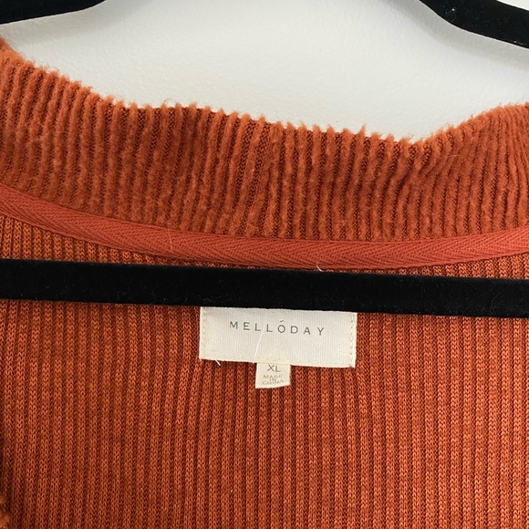 dark orange ribbed buttoned cardigan sweater - Picture 3 of 4